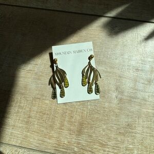 Mountain Maiden Co Beaded Earrings